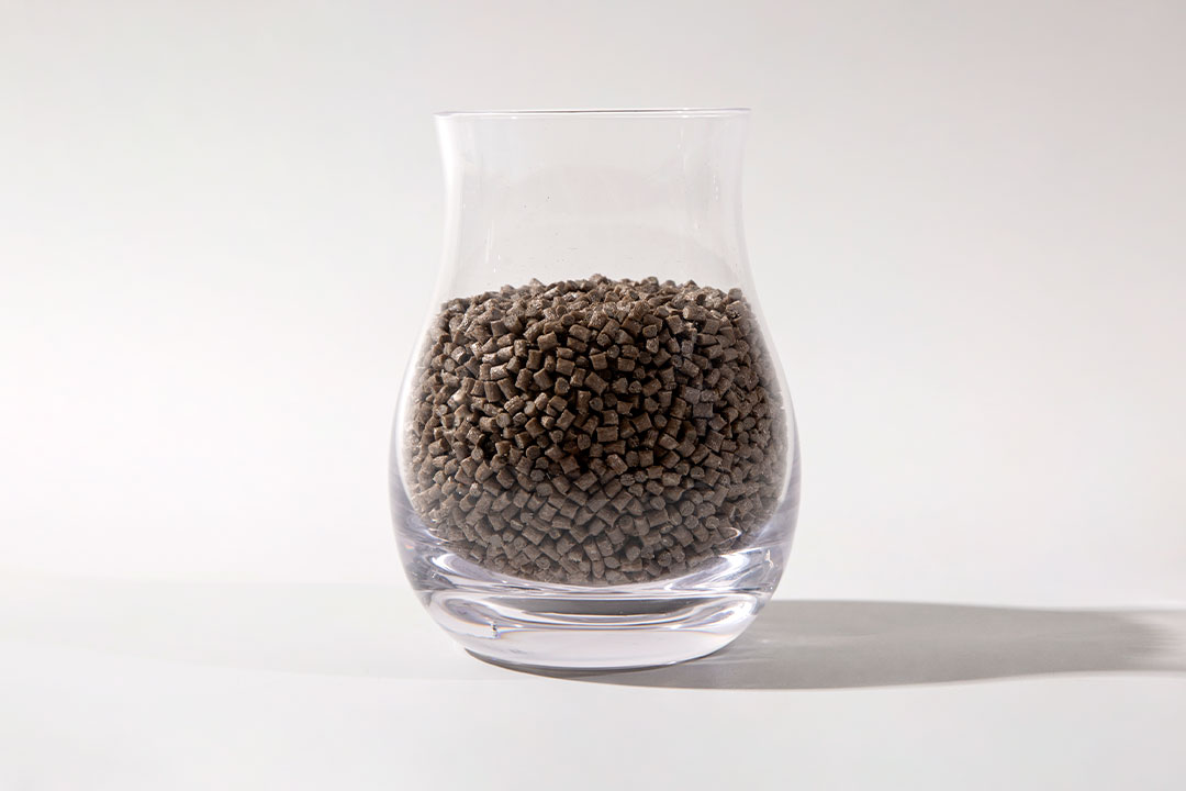 立昌花籃用氟塑料耐腐蝕的原理是什么？